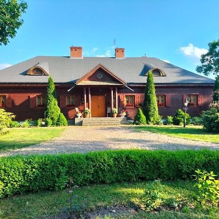 Dwor Woskrzenice Hotel Biała Podlaska Kültér fotó