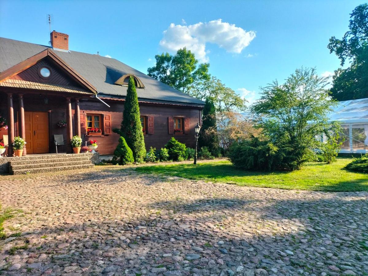Dwor Woskrzenice Hotel Biała Podlaska Kültér fotó