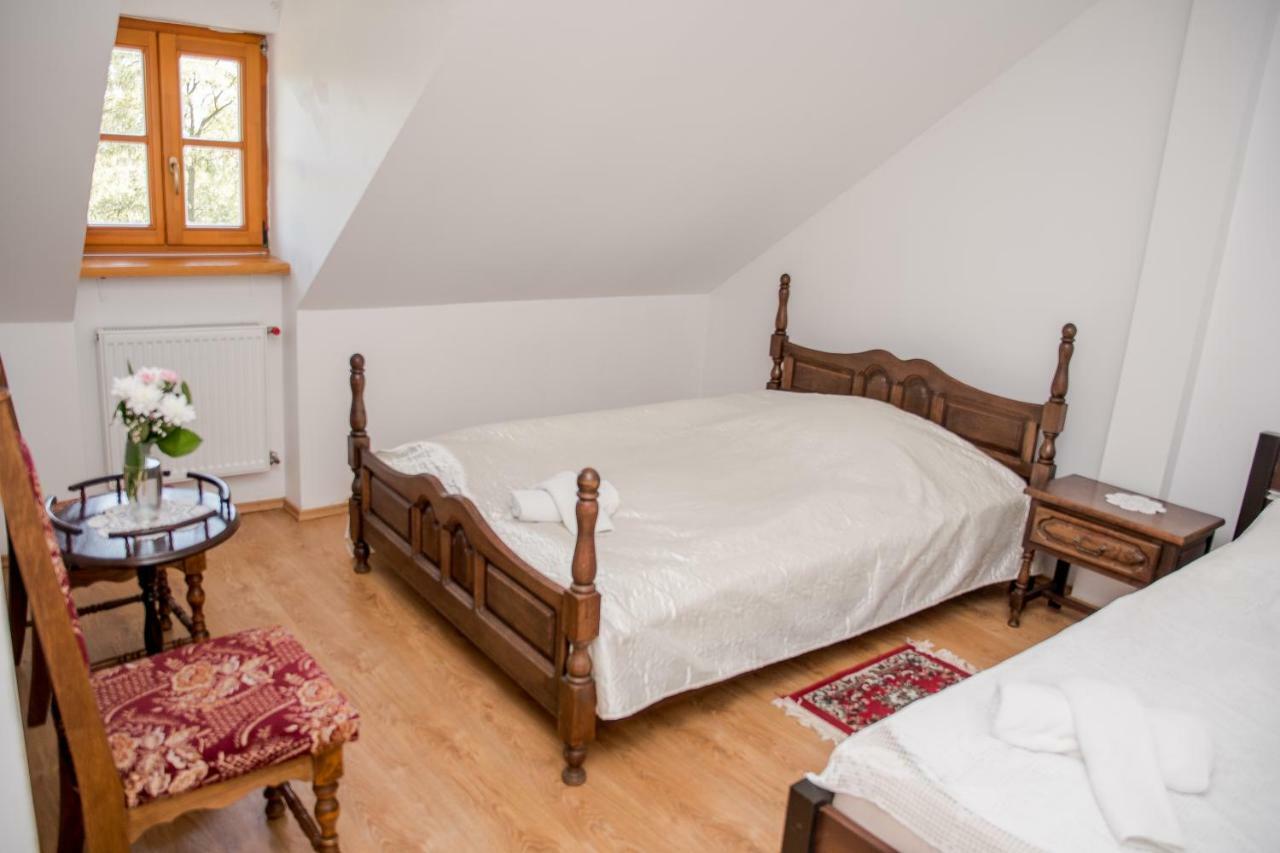 Dwor Woskrzenice Hotel Biała Podlaska Kültér fotó